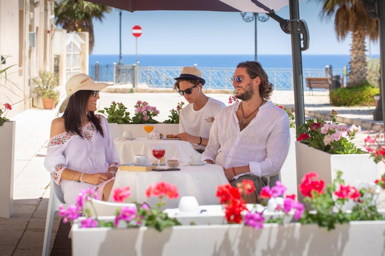 Hotel Al Madarig Castellammare del Golfo Esterno foto