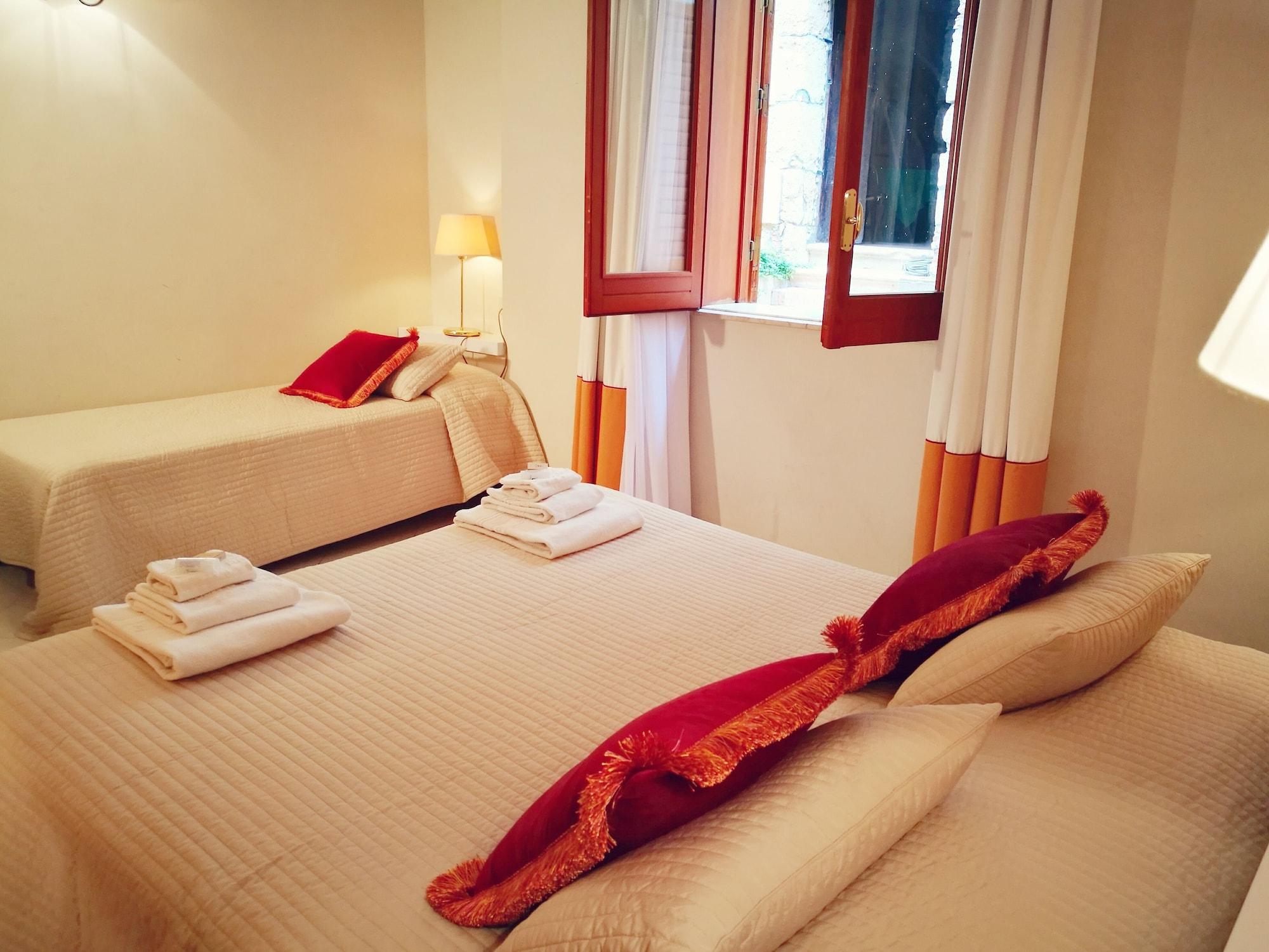 Hotel Al Madarig Castellammare del Golfo Esterno foto