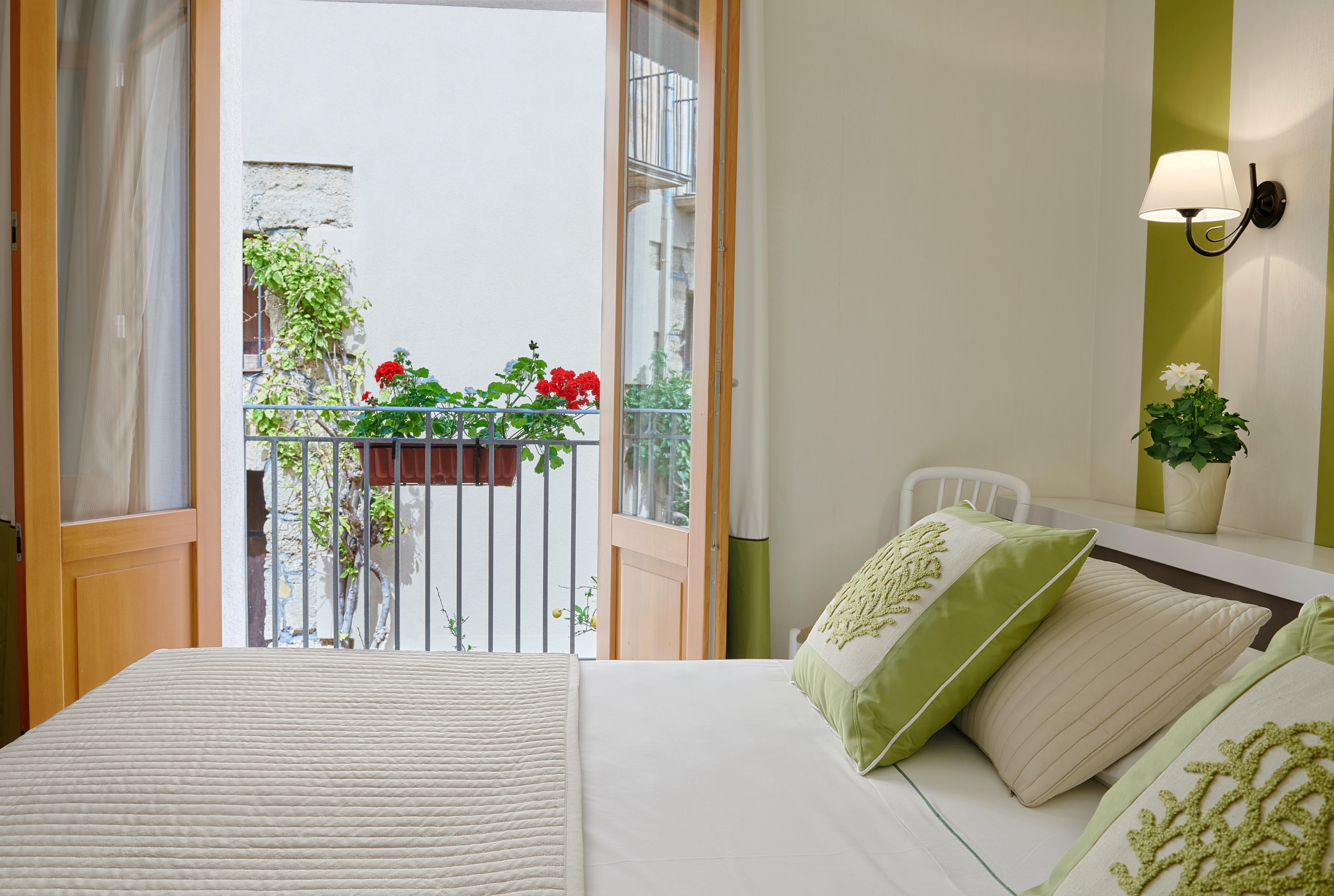 Hotel Al Madarig Castellammare del Golfo Esterno foto