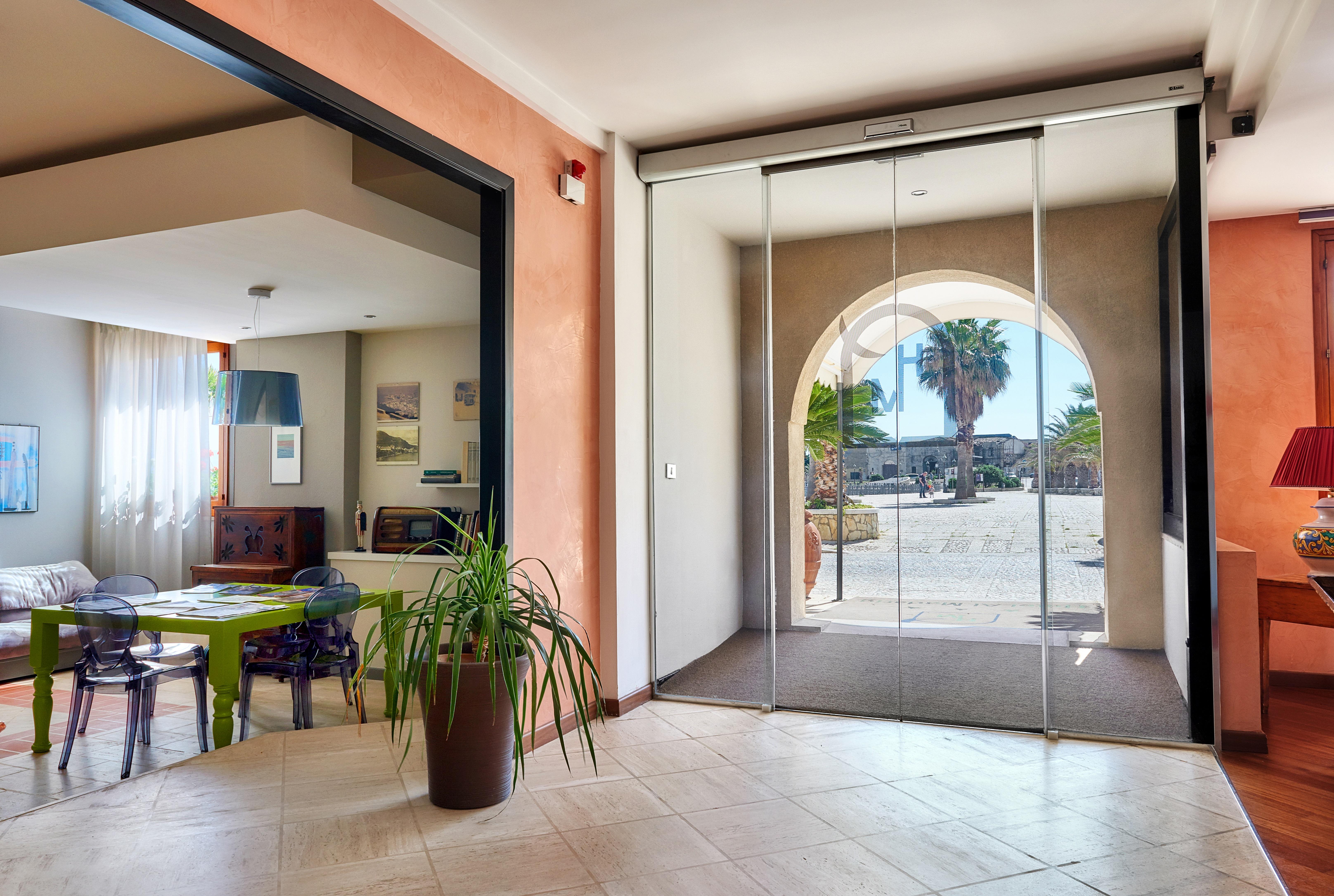 Hotel Al Madarig Castellammare del Golfo Esterno foto